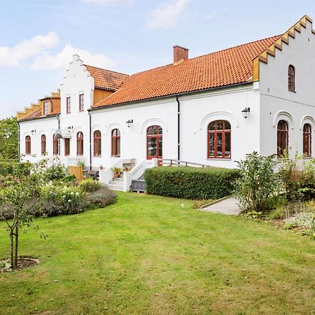 Vita Huset Pa Oesterlen Gärsnäs エクステリア 写真